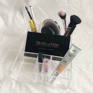 💄 Clear Acrylic Organizer